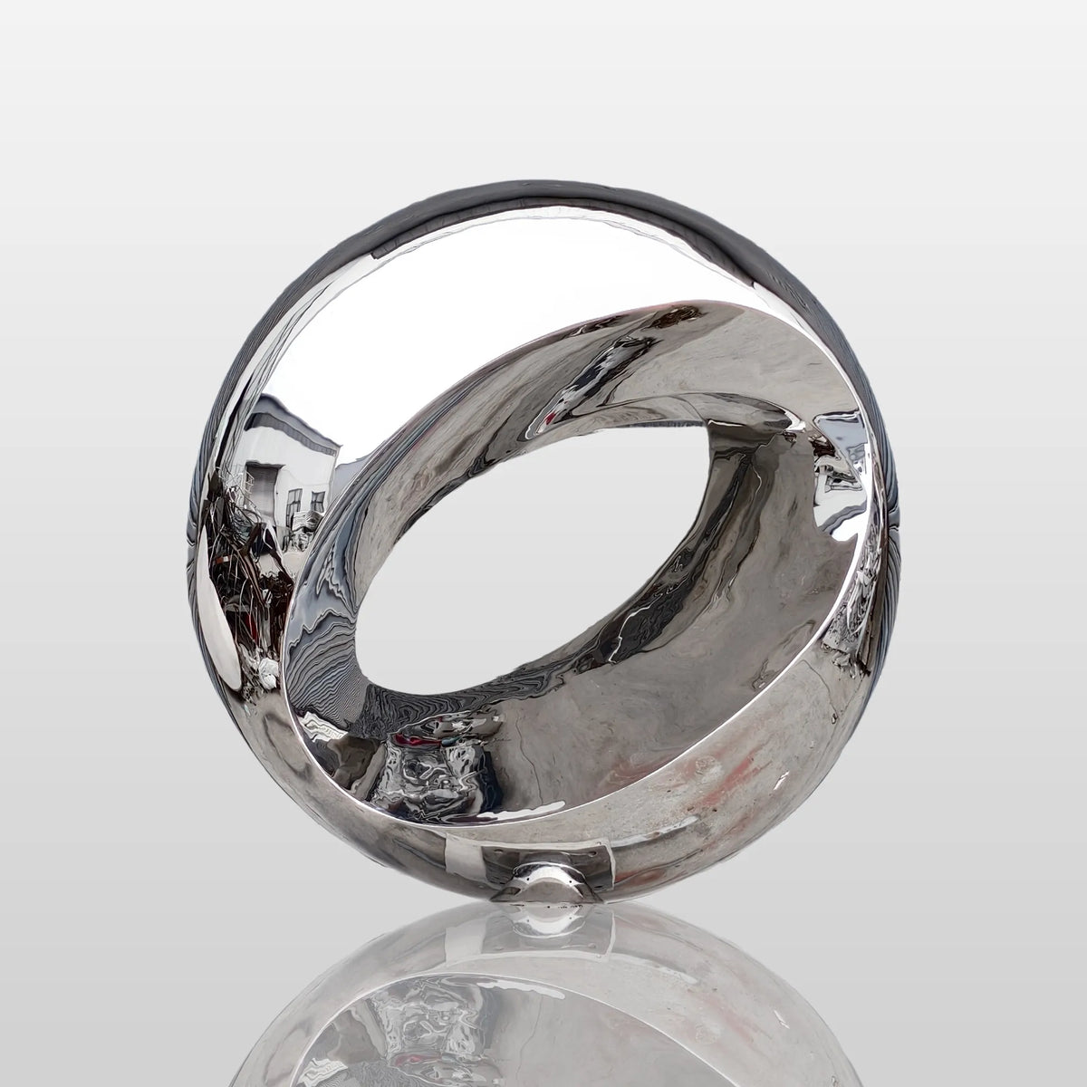 PREMIER Stainless Steel Ring Sculpture with Mirror Polished Finish for Coastal Gardens and Outdoor Spaces PSSS-191